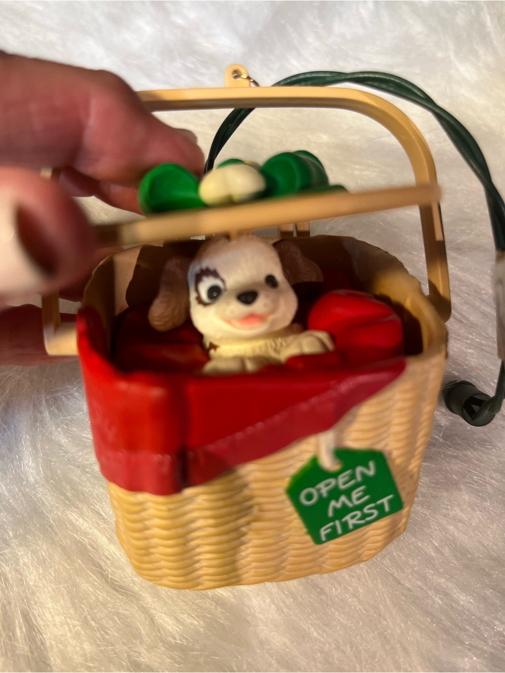 Hallmark 1994 Peekaboo Pup Christmas Ornament.  Animated